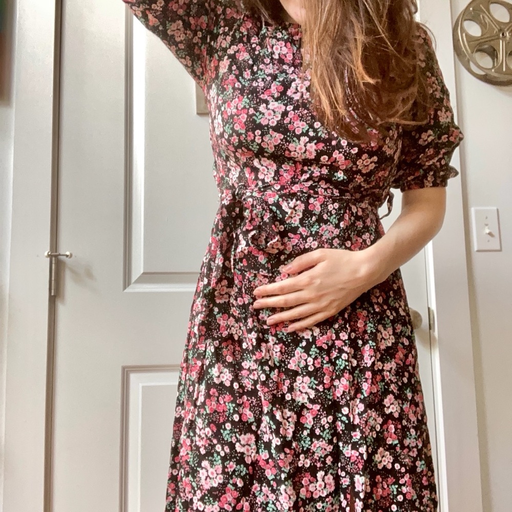 NWT size 6 floral maternity dress cottagecore 🌸🌼